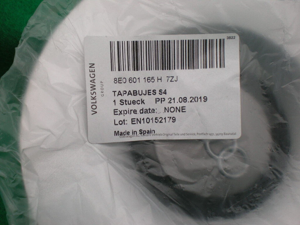 Tapa central P/N 8E0601165H nueva 2004-2008 Audi A4 Quattro S4 OEM P/N 8E0601165H Foto 3 de 4