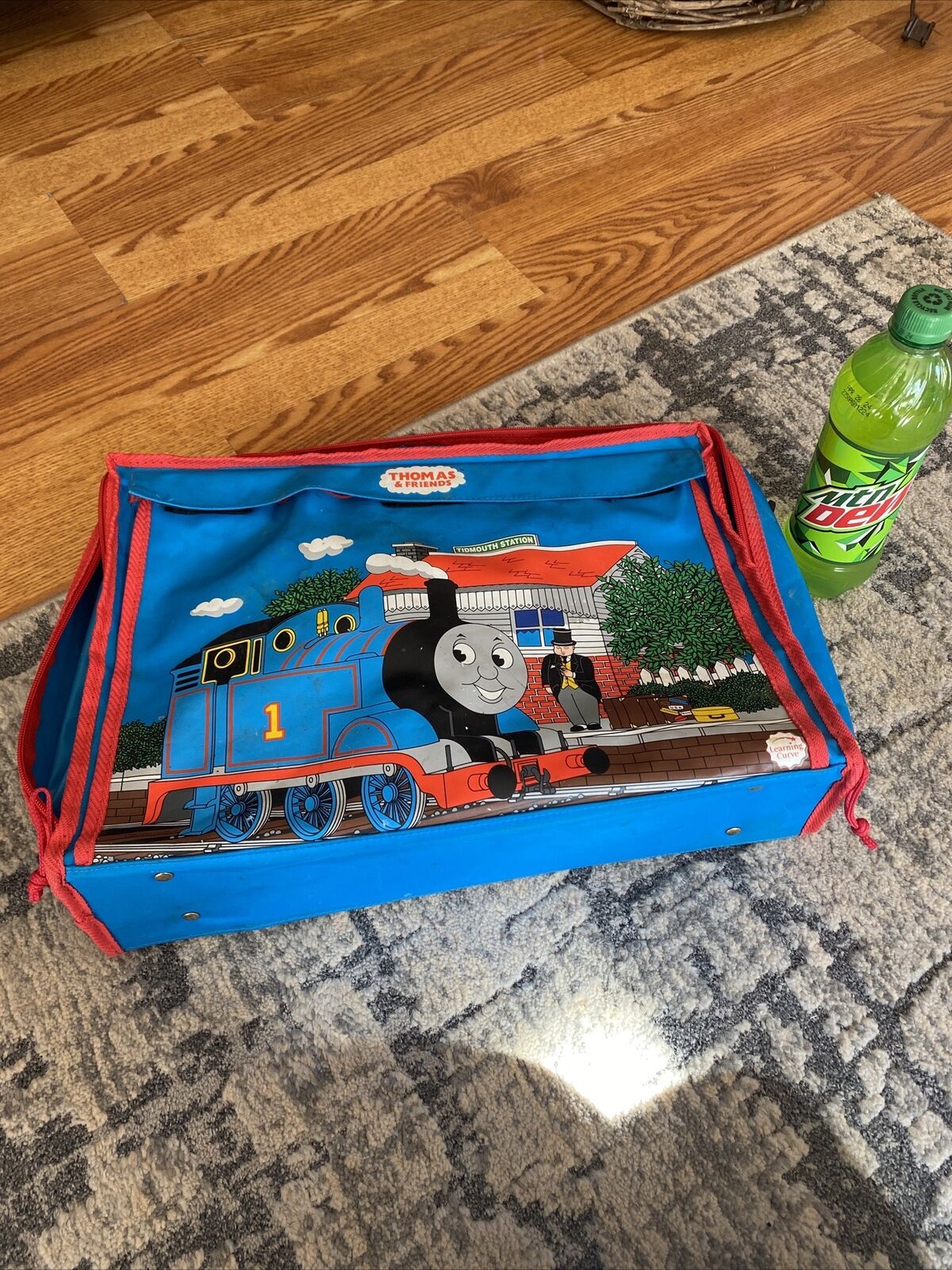 2006 Thomas And Friends Thomas The Train Engine  Suitcase Display Case Luggage
