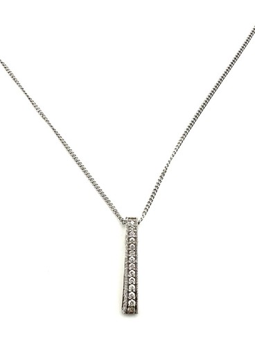 18ct White Gold Diamond Necklace 18K Gold Diamond Pendant + 18K Gold Chain Gift - Picture 15 of 24