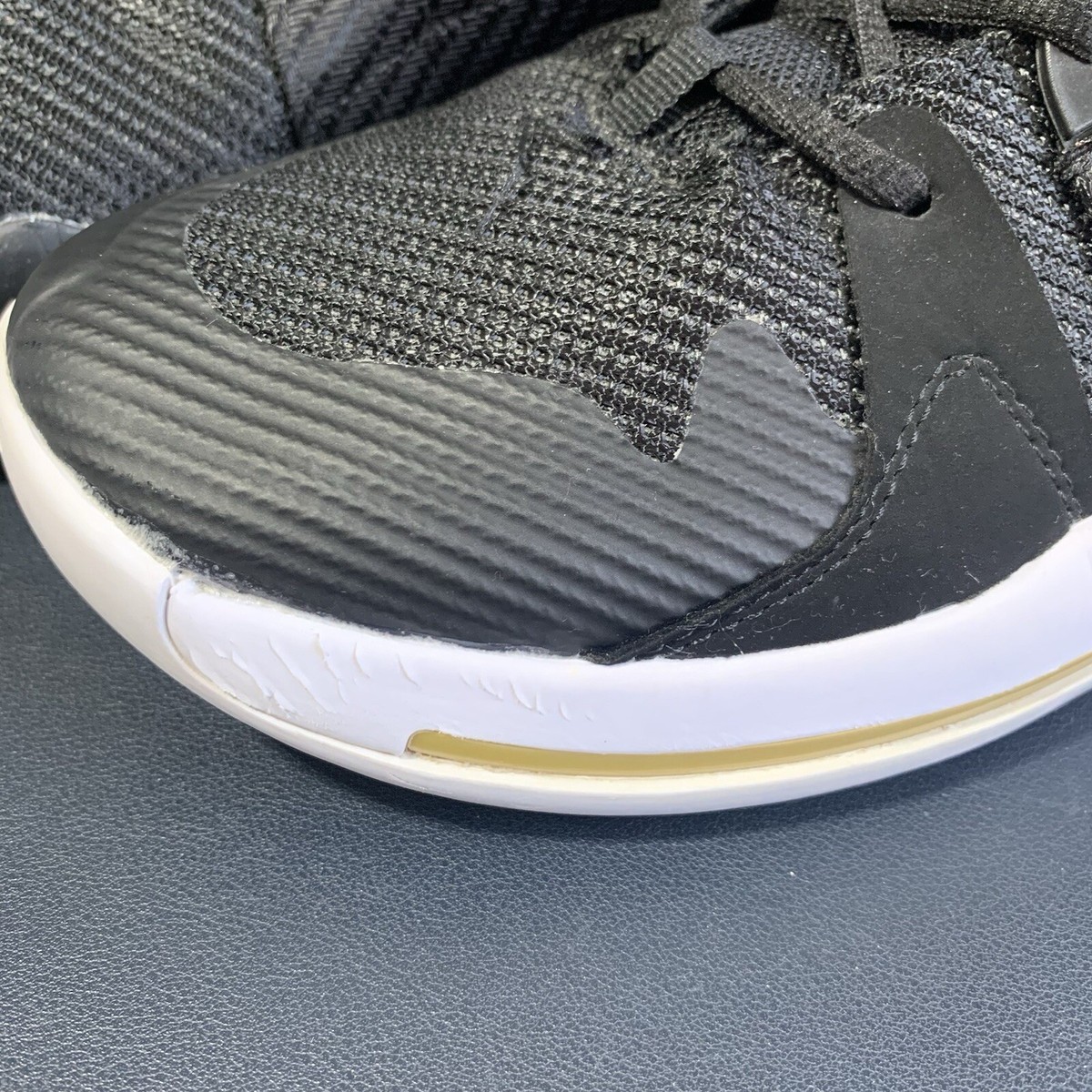Nike Basketball Shoes BV6352-001 Black Size 10 Sneakers  display picture 3