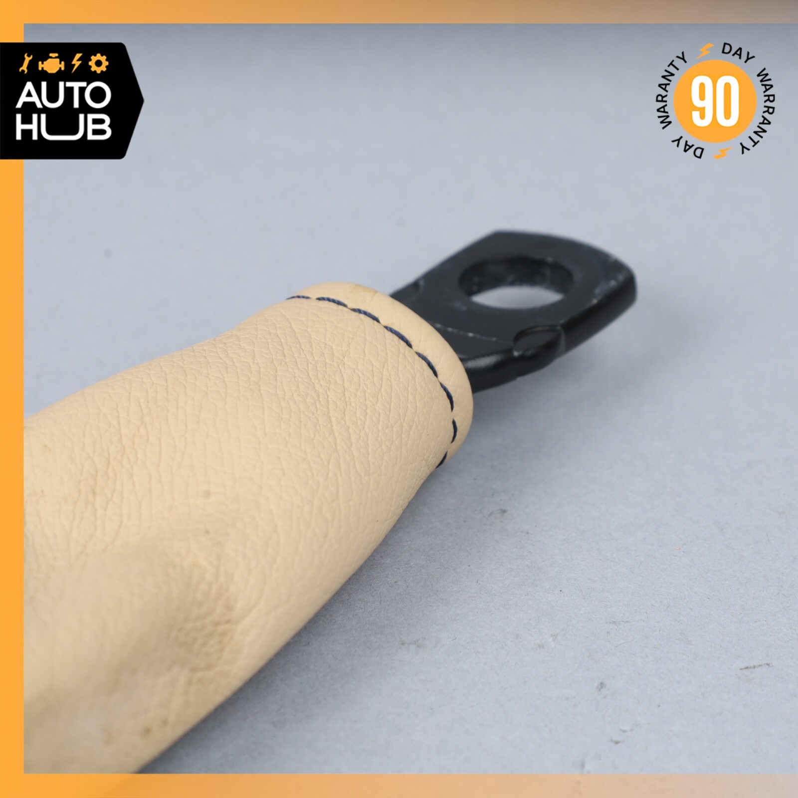 08-19 Maserati GranTurismo M145 Front Left or Right Seat Belt Buckle Beige OEM