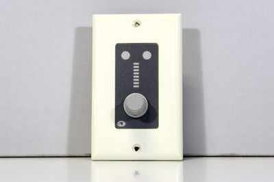 Symetrix ARC-K1e Adaptive Remote Control Wallplate for Symnet, 8 Segment LED
