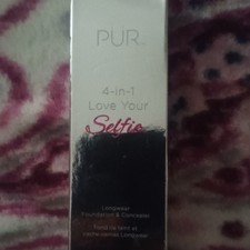 PUR 4-in-1 Love Your Selfie Longwear Foundation Concealer Foundation