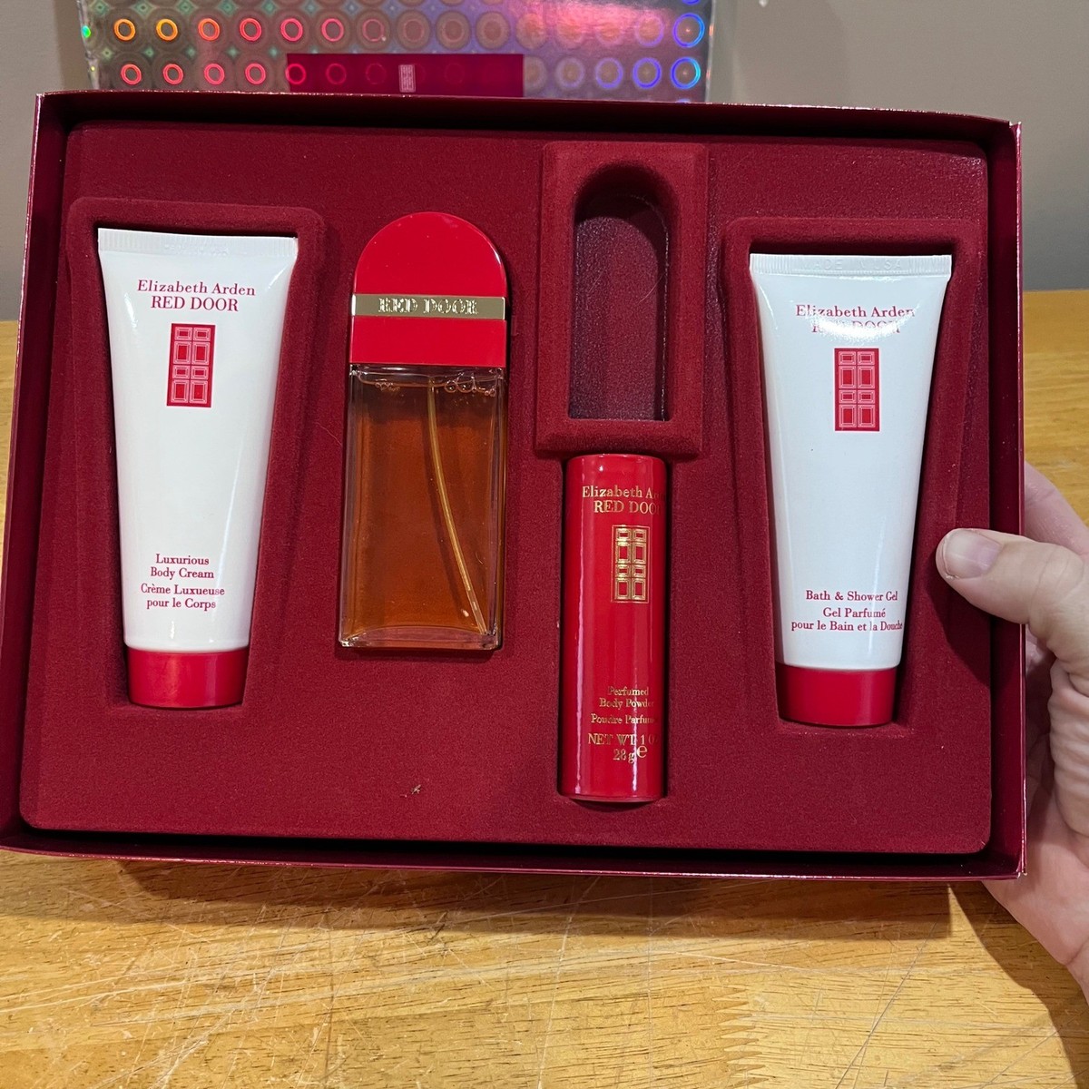 Elizabeth Arden Red Door Fragrance Gift Set Vtg Y2K 4pc Perfume