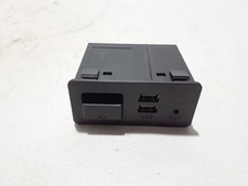 MAZDA CX-3 DK Zusätzliche Music Player-Anschlüsse D09H669U0 1.50 23781029