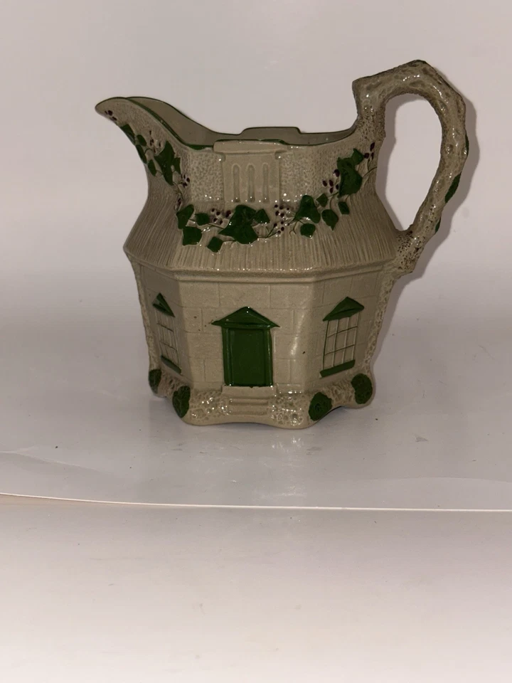 Jarra antigua de 1800 Drabware verde cabaña jarra inglés Staffordshire, agrietada Foto 3 de 4