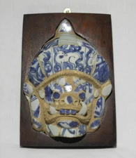 Chinese Ming Dynasty Blue & White Deer Porcelain Shards Thai Khon Mask Sculpture