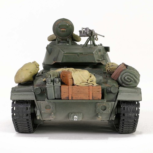 Forces of Valor 1:32 US M24 Chaffee Light Tank - 8th Armored Division FOV801002A - Picture 15 of 17