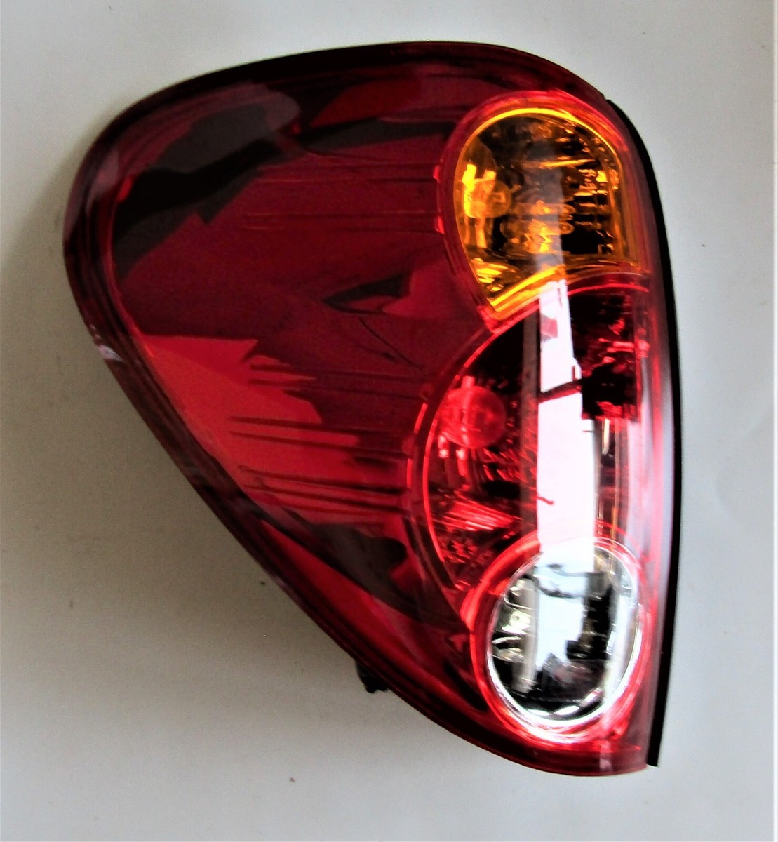 Mitsubishi L200 Pick up UTE Model 2006 10 15 Tail Light Left side