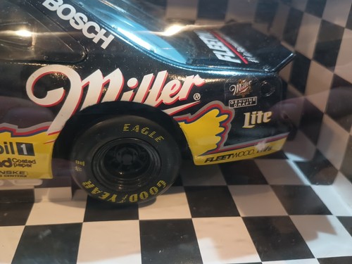 American Muscle 1/18 Rusty Wallace #2 Miller Thunderbird 25th Silver Anniversary - Picture 7 of 9