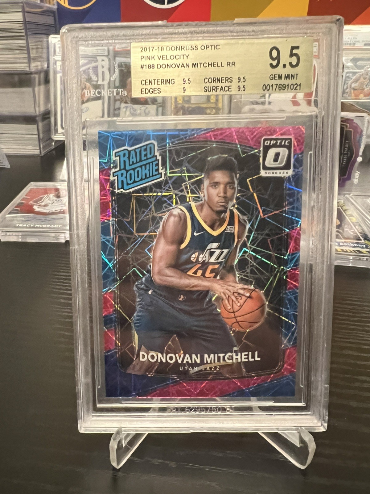2017-18 Donruss Optic Donovan Mitchell Pink Velocity RC #54/79 Jazz BGS 9.5