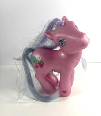 My Little Pony RARE MLP G3 Sweetberry Rainbow 2002 Pink Strawberry Hoof Heart