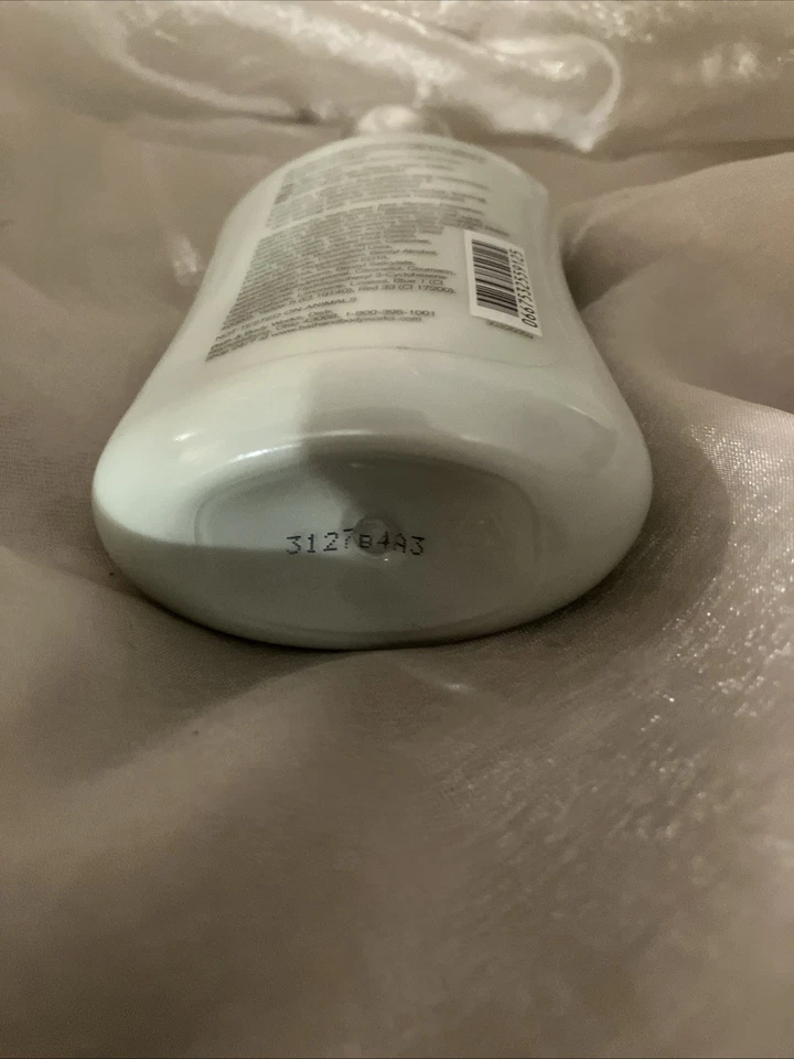 Loción corporal Bath & Body Works Cotton Blossom Pleasures (nueva) Foto 4 de 4