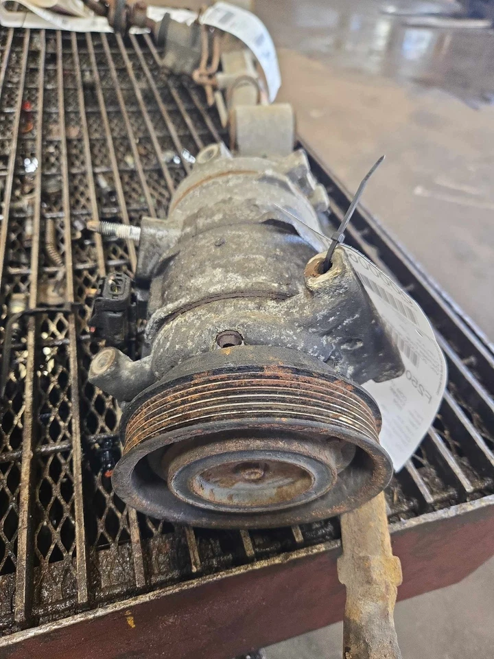 Compresor de aire acondicionado usado se adapta a: Chrysler 300 2006 3,5 grado A Foto 4 de 4