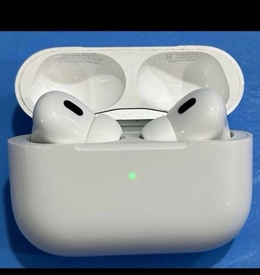 Apple AirPods Pro 2nd Generation MagSafe Wireless Charging Case USB-C, White