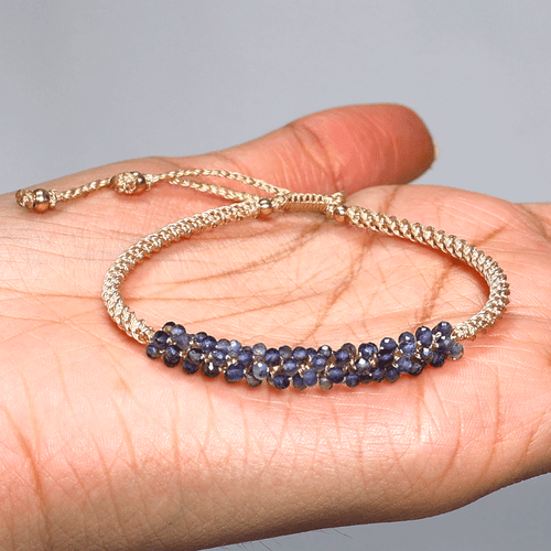 Bacche del Crepuscolo ~ Bracciale Cristallo Macramè Naturale Iolite Artigianale Perline - Foto 6 di 9