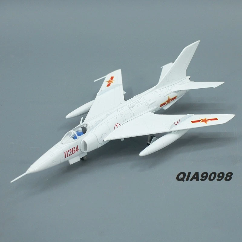 New 1/72 Scale Chinese PLA Q-5 Ground-attack Aircraft White Diecast Metal Model - Image 3 of 4