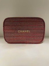 Chanel Holiday 2022 Gift Set Cosmetic pouch