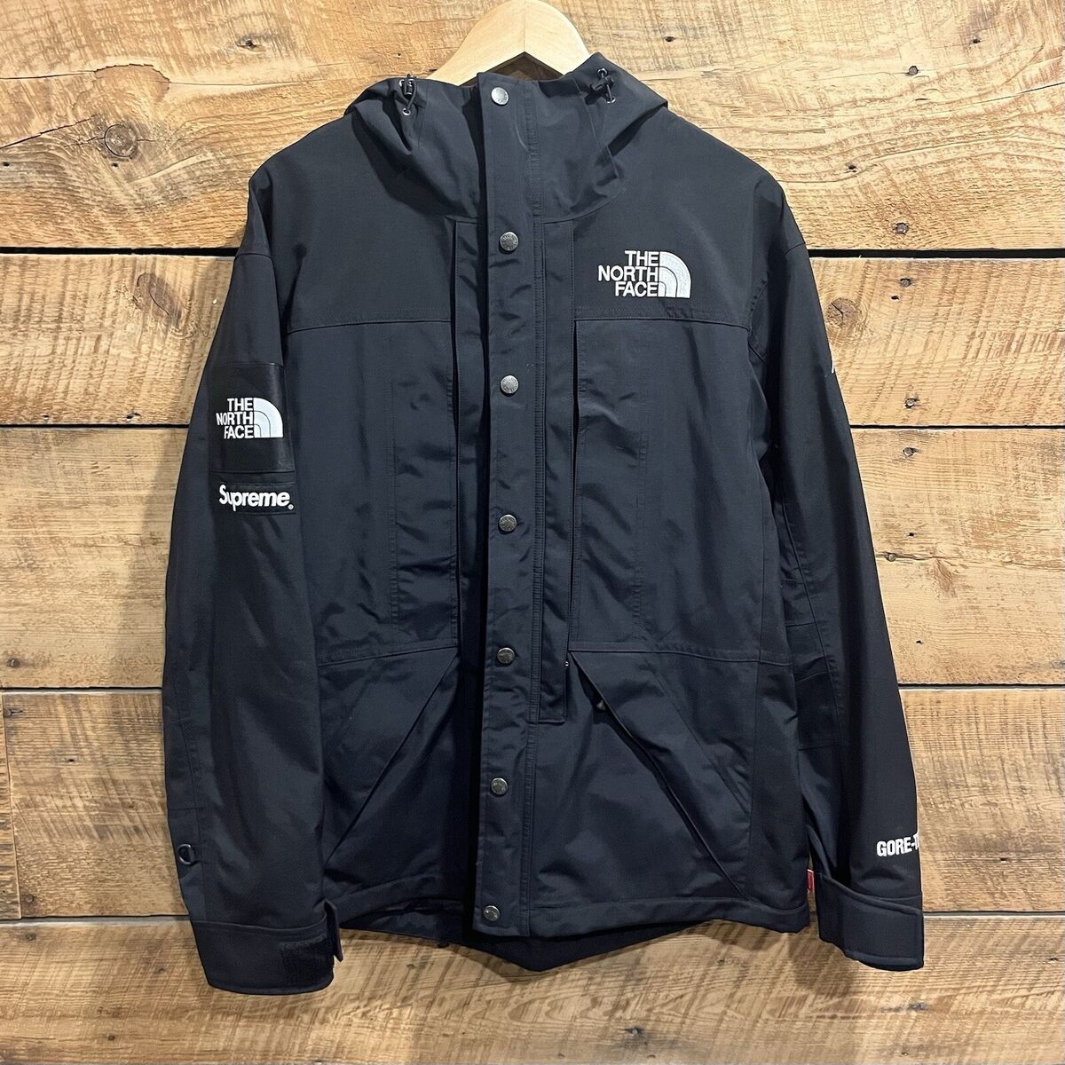 Supreme x The North Face RTG Jacket GORE-TEX Black SS20 Size Supreme x The North Face RTG Jacket GORE-TEX Black SS20 Size