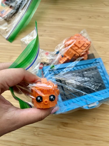LEGO BRICKHEADZ: Goldfish (40442) RETIRED, Pre-Built, Manual Included