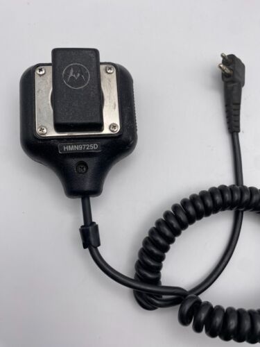 Motorola Clip Microphone Mic Speaker HMN9725D - 2 Pin - Fits P110 GP300 GTX - Picture 2 of 3
