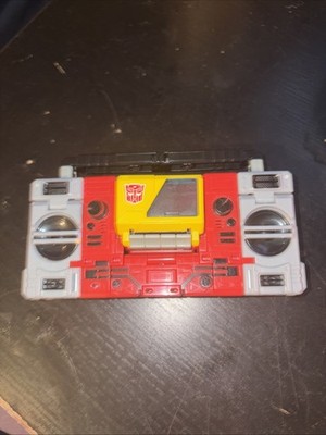 Transformers War for Cybertron Earthrise Blaster