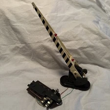 O Gauge LIONEL Postwar Automatic Crossing Gate #252 Untested Made In USA