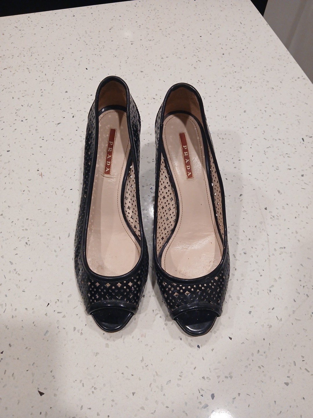 Prada Floral Laser Cut Peep Toe Pump Heels 38 Black Patent Leather Slip On