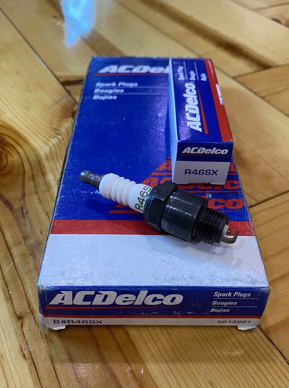 Genuine AC-Delco GM R46SX / 5613881 Spark Plug Set Of 8