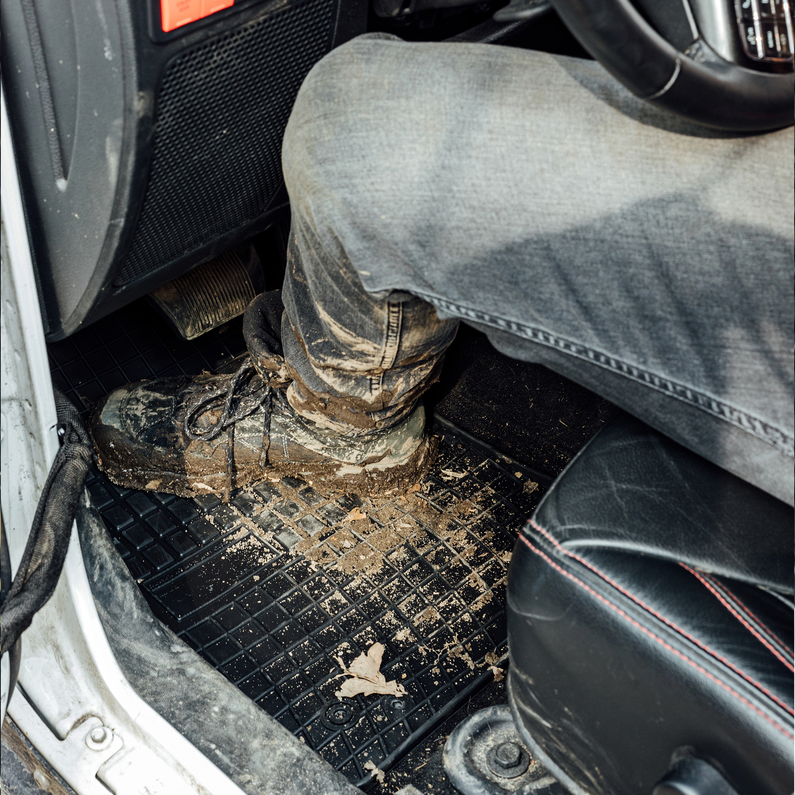 Tapis de sol Frogum El Toro en caoutchouc noir pour Toyota C-HR I 2016-2023
