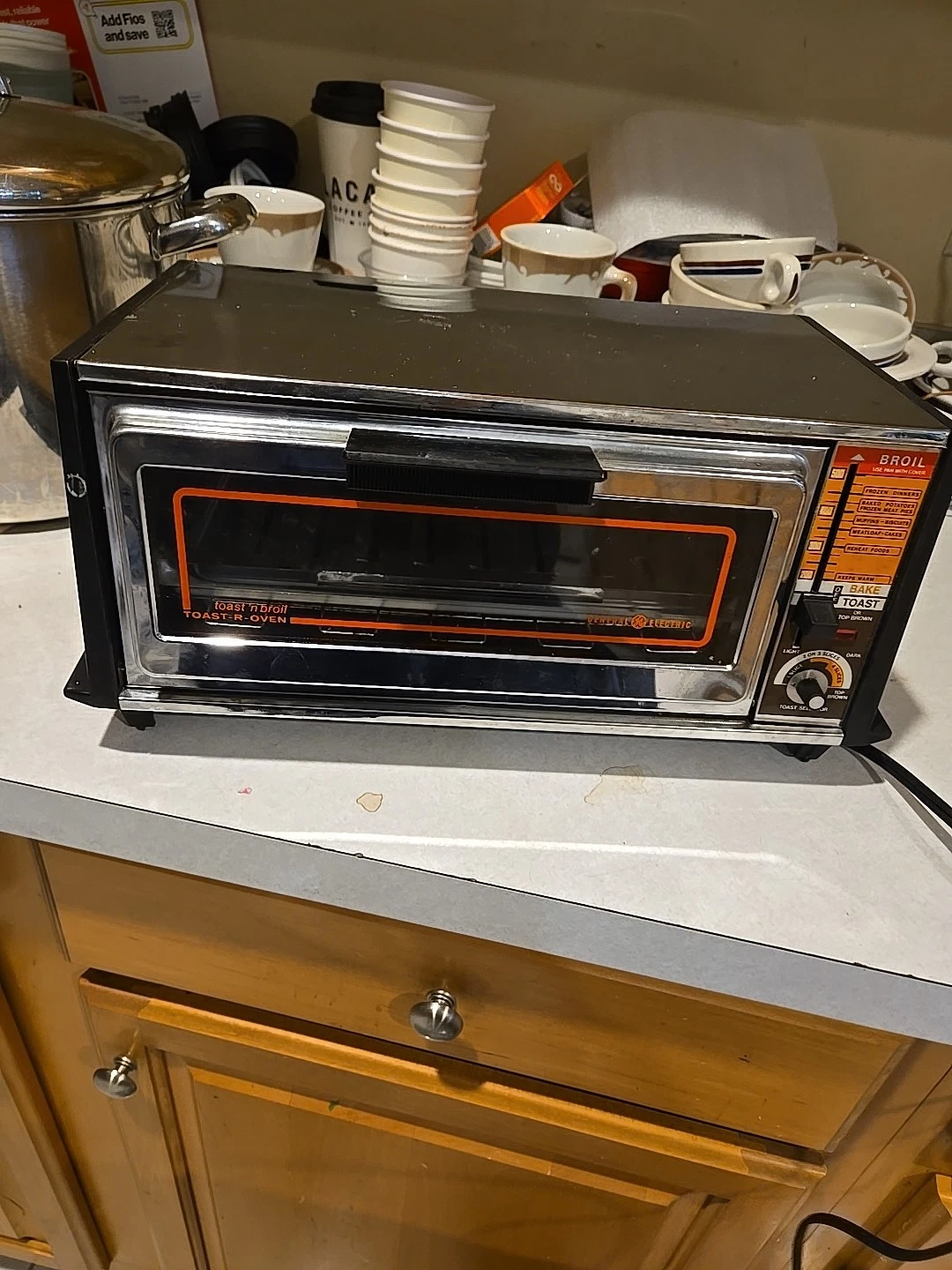 Vintage General Electric GE Toast-R-Oven Toast n Broil Toaster 1500W Testd Works