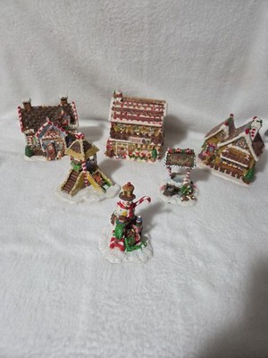 Gingerfrost Lane 2005 - 6 Piece  Christmas Village