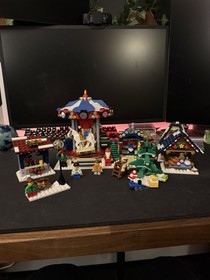 LEGO 10235 Retired Creator Winter Village Carousel Expert