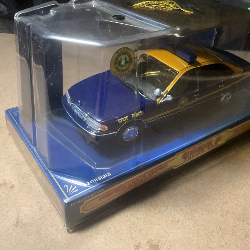 Code 3 1995 Chevy Caprice West Virginia State Police Code 3 1:24 w/Patch Badge - Image 3 of 4