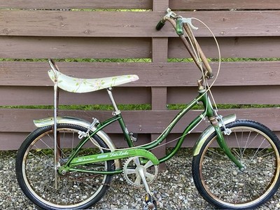 Vintage 1970s SCHWINN STINGRAY FAIR-LADY Green Bike Bicycle Banana Seat 3 Speed