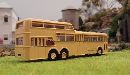 * 1/87 HO Scale * Brekina * Mercedes Benz 0 317 Coach * Autocar * Cream /Red - Picture 10 of 11