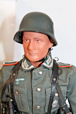 Dragon WWII Leningrad Based 1941 German Feldgendarmerie