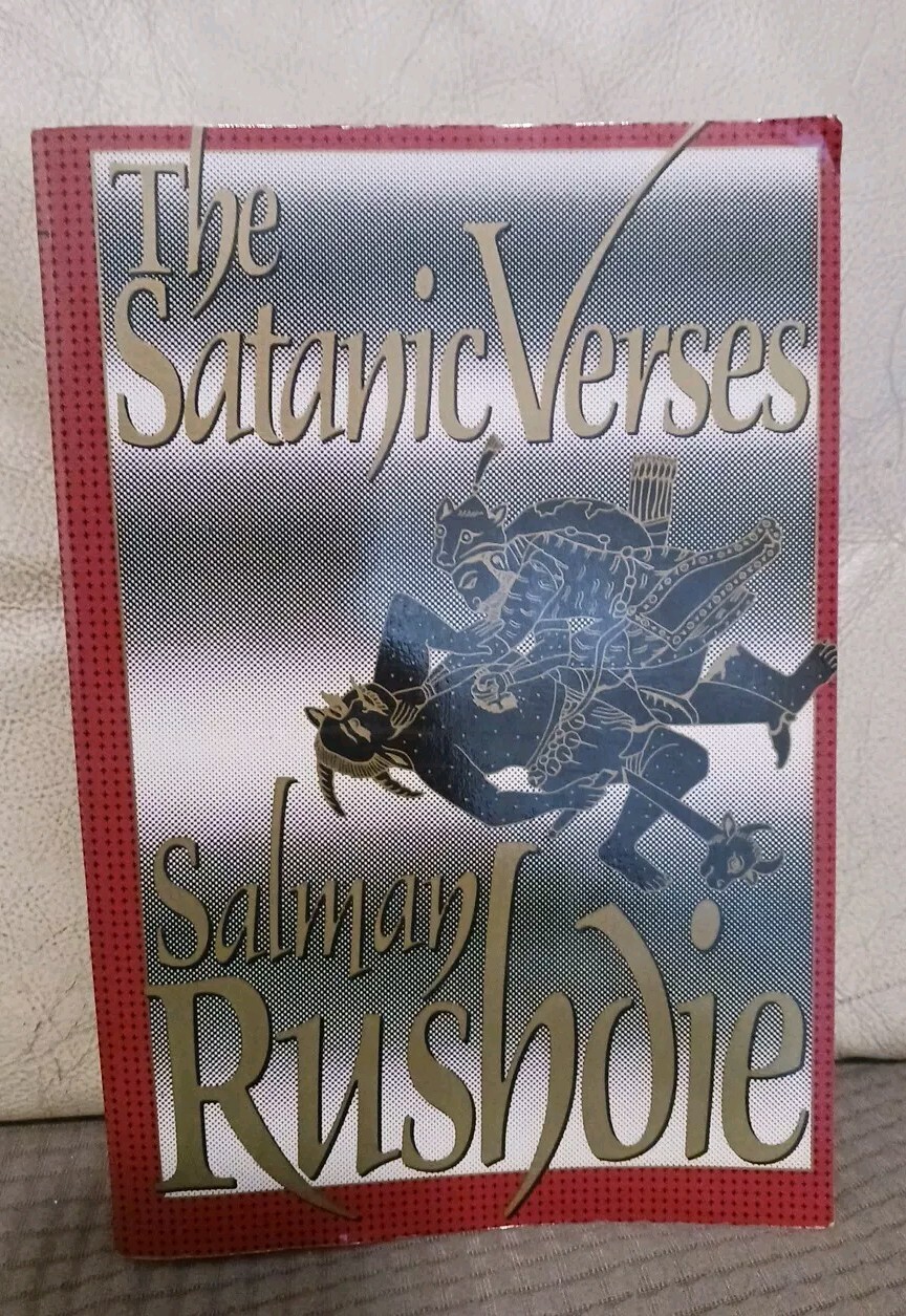 The Satanic Verses by Salman Rushdie 1989 Paperback