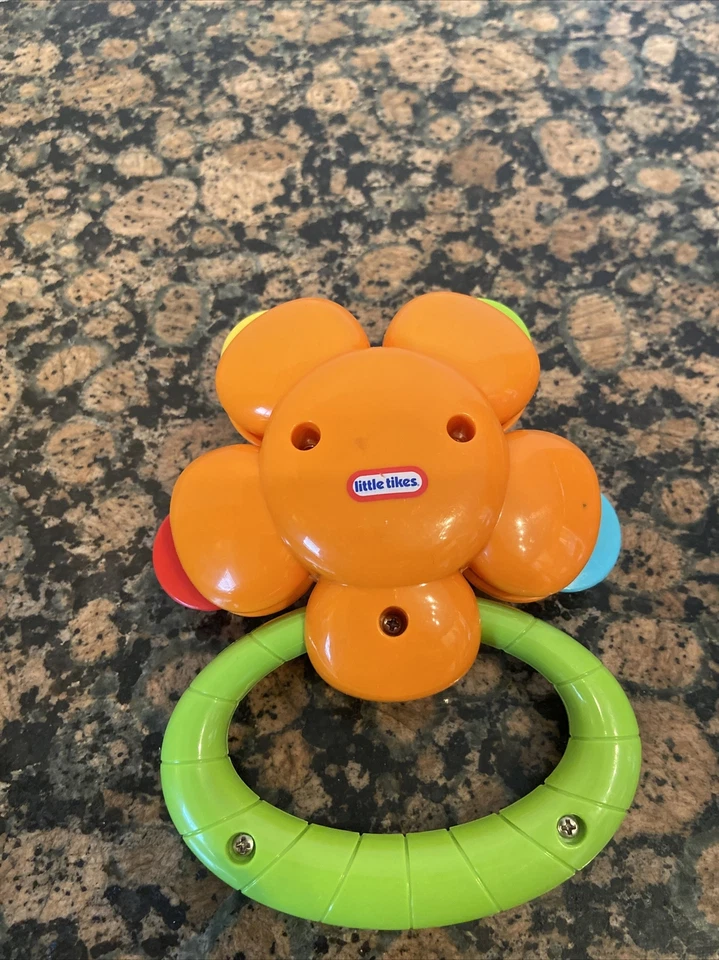 Детская игрушка-погремушка с оранжевым цветком Little Tikes - Изображение 3 из 3