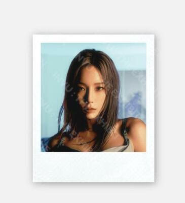 TAEYEON INVU : THE EXHIBIT OFFICIAL MD GOODS PHOTO SET + PHOTOCARD