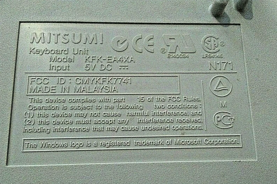 Mitsumi Standard Wired KFK-EA4XA Keyboard Vintage Ivory Retro Computer Part. - Image 3 of 3