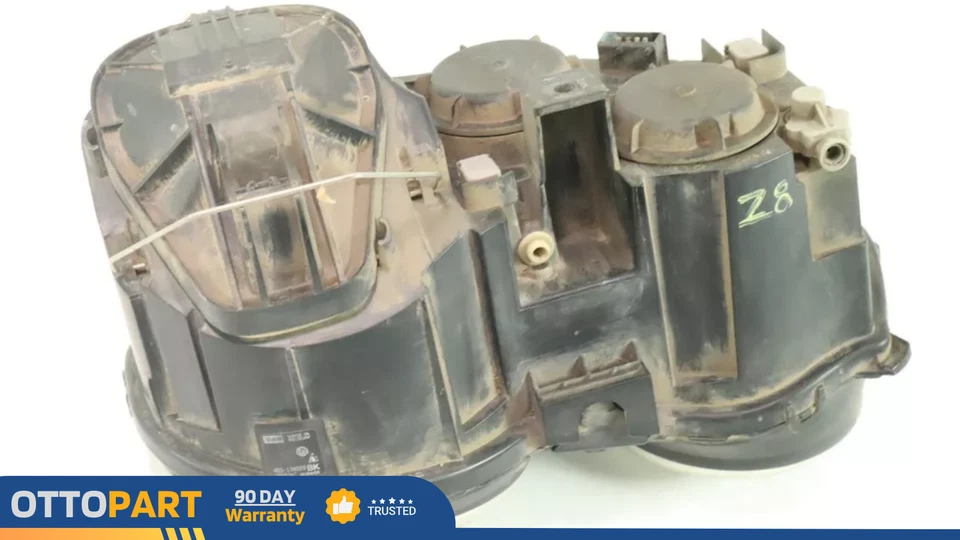 04-09 Jaguar XJ8 XJR Vanden Plas Front Right Passenger RH Halogen Headlight OEM - Image 4 of 4