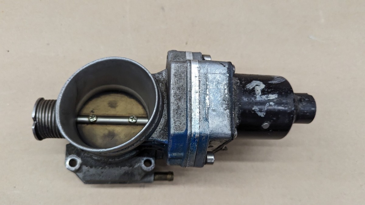 88-95 BMW M70 S70 E31 E32 750iL 850i 850CSI 850Ci THROTTLE BODY