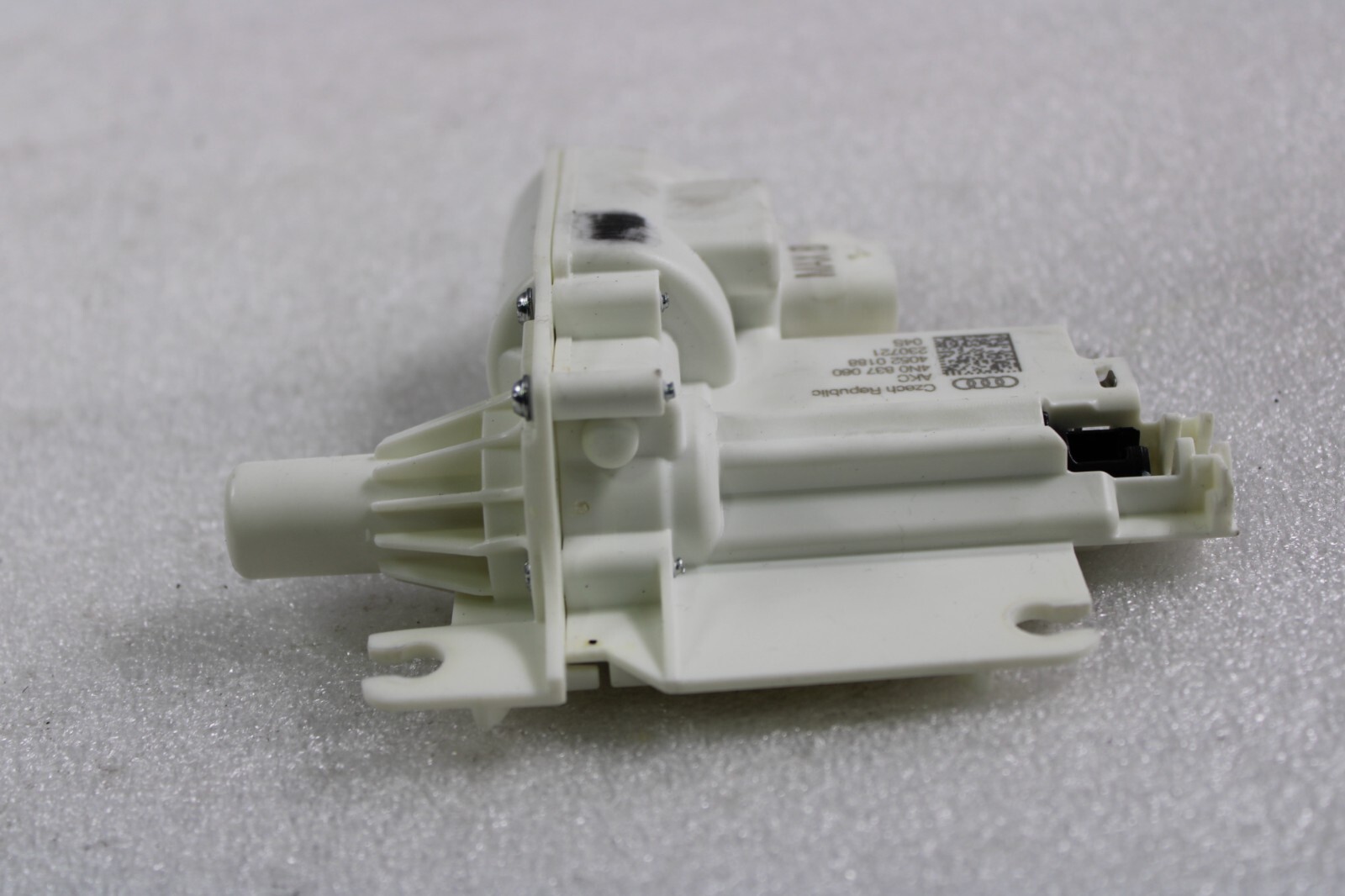 Lamborghini Urus, RH, Right Front Door Actuator, Used, P/N 4N0837060
