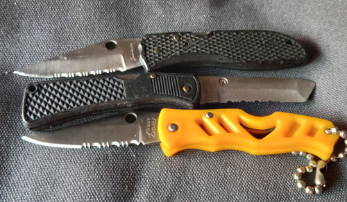 Lot of 3 Pocket Knives Great Condition - Picture 2 of 7