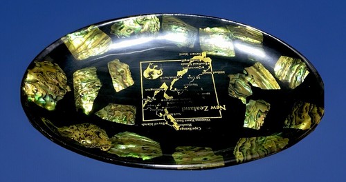 New Zealand Paua Abalone Shell Lacquered Tray Souvenir Fiordland NZ 70s Vintage - Picture 6 of 11