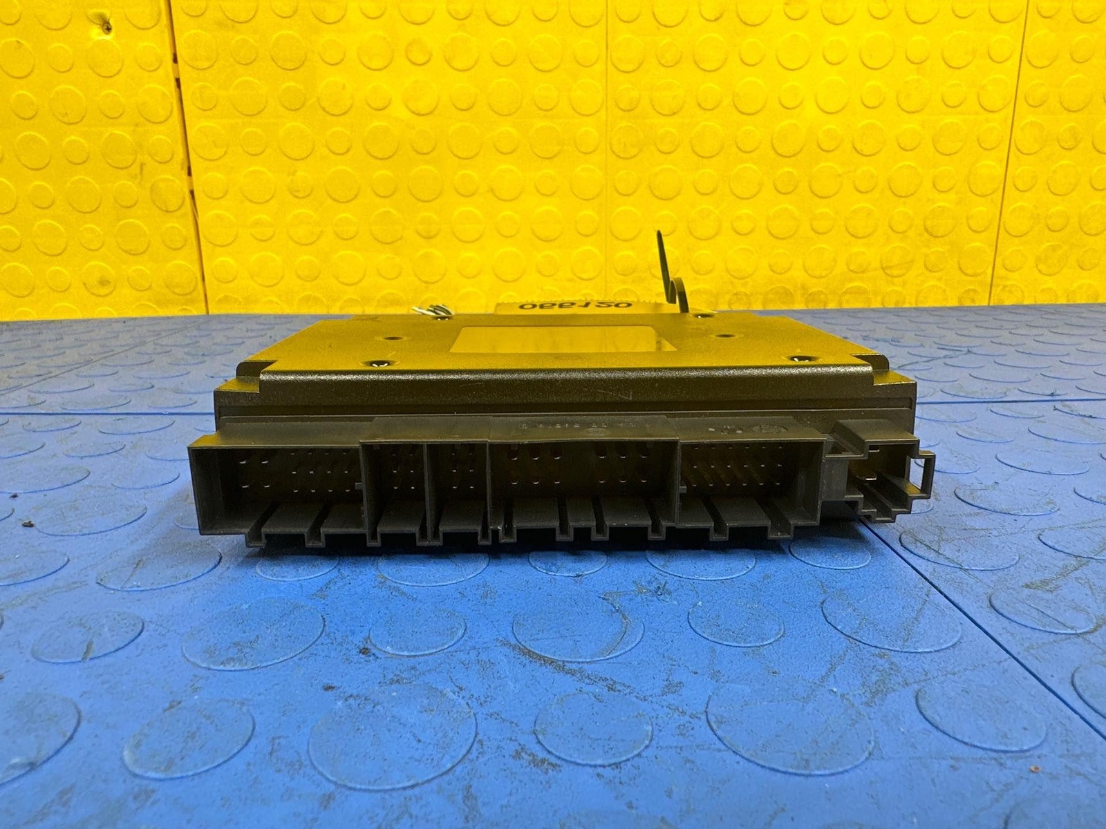 06 07 08 09 BENTLEY Continental GT Onboard Supply Control OEM 3D0937049M