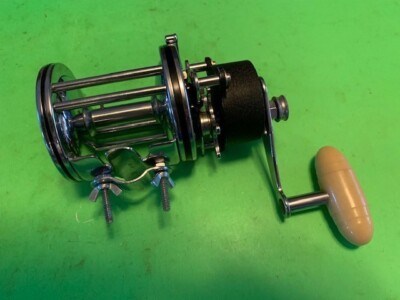 VINTAGE PENN LONG BEACH 259 FISHING REEL WITH REEL DEAL 2-SPEED  TRANSMISSION