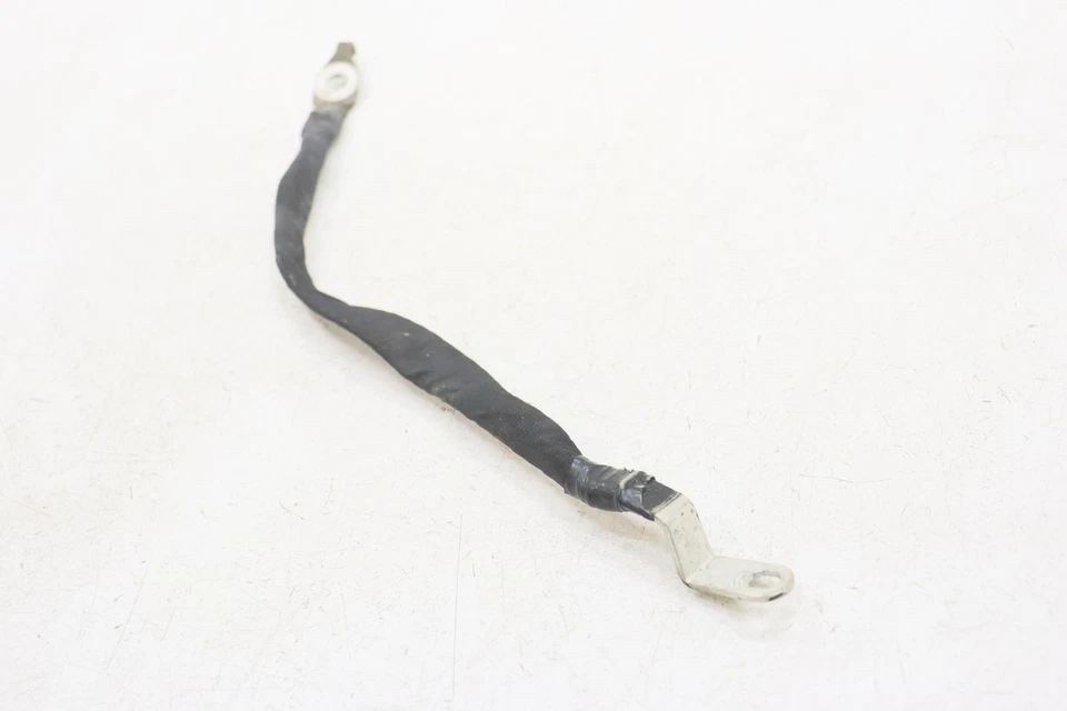 Cable de batería Chevy Silverado 2500 2021 Foto 2 de 4