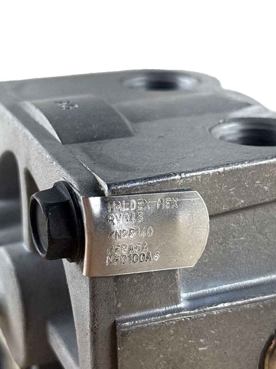 Haldex KN28140 2-Port Air Brake Relay Valve w/ Mounting Bracket photo 4